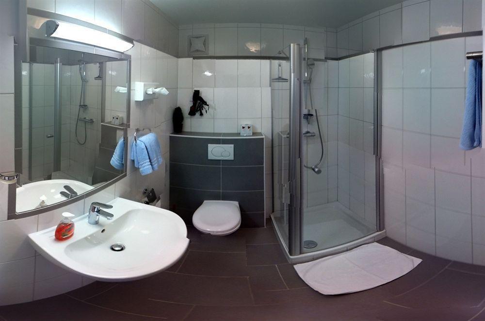 זלצבורג Hotel Drei Kreuz מראה חיצוני תמונה