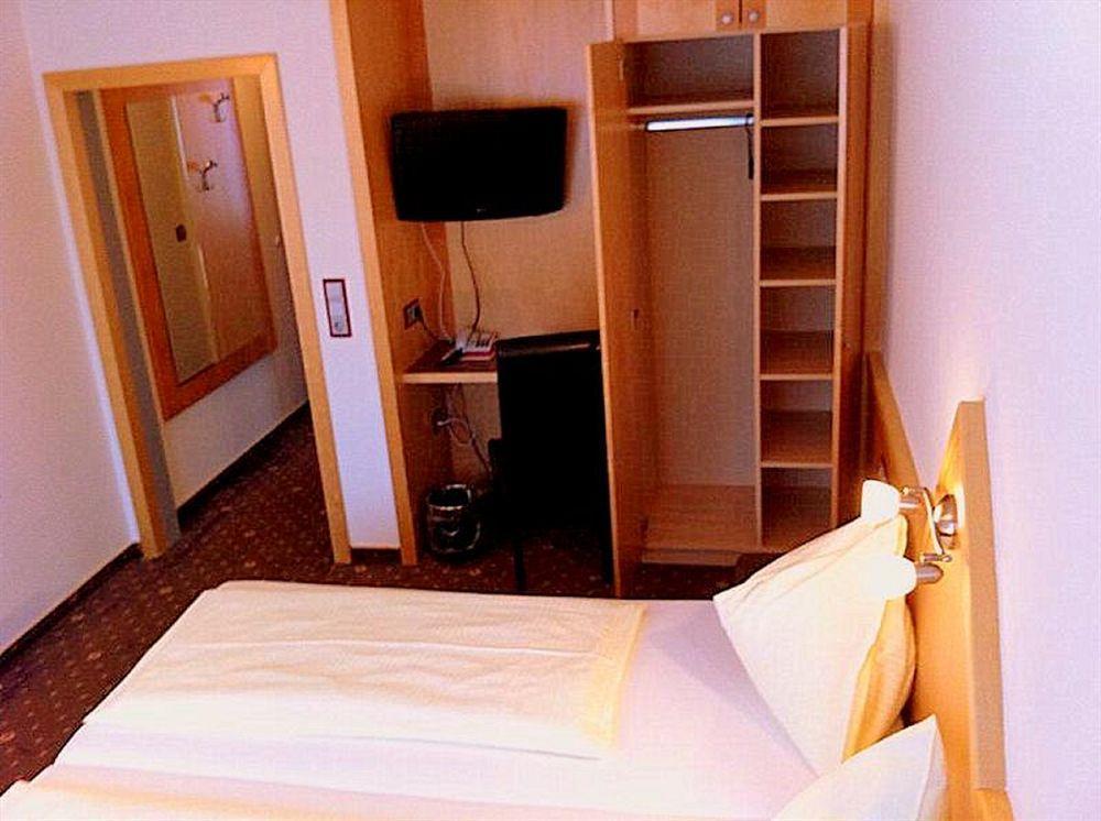 זלצבורג Hotel Drei Kreuz מראה חיצוני תמונה