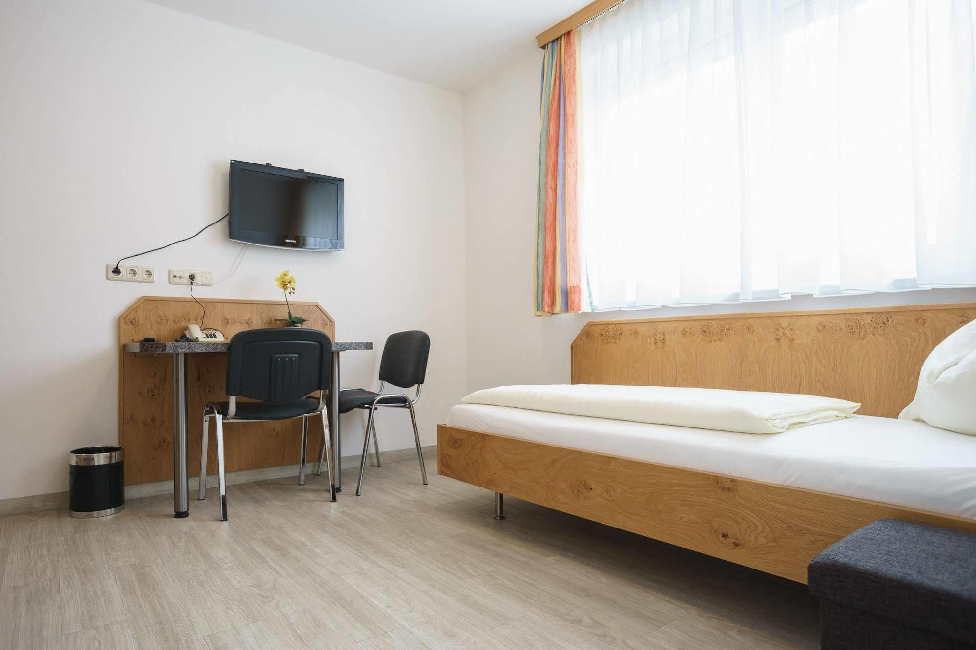 זלצבורג Hotel Drei Kreuz מראה חיצוני תמונה