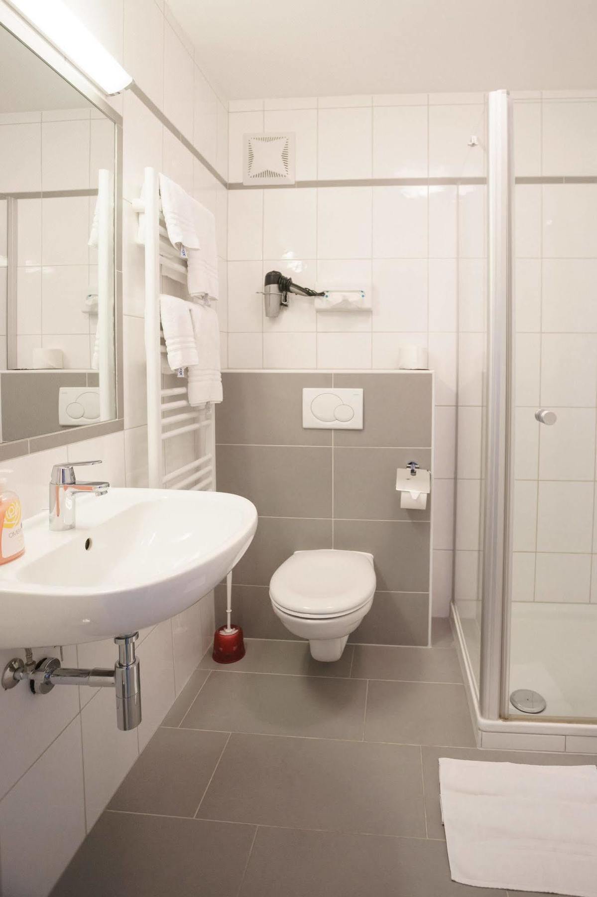 זלצבורג Hotel Drei Kreuz מראה חיצוני תמונה