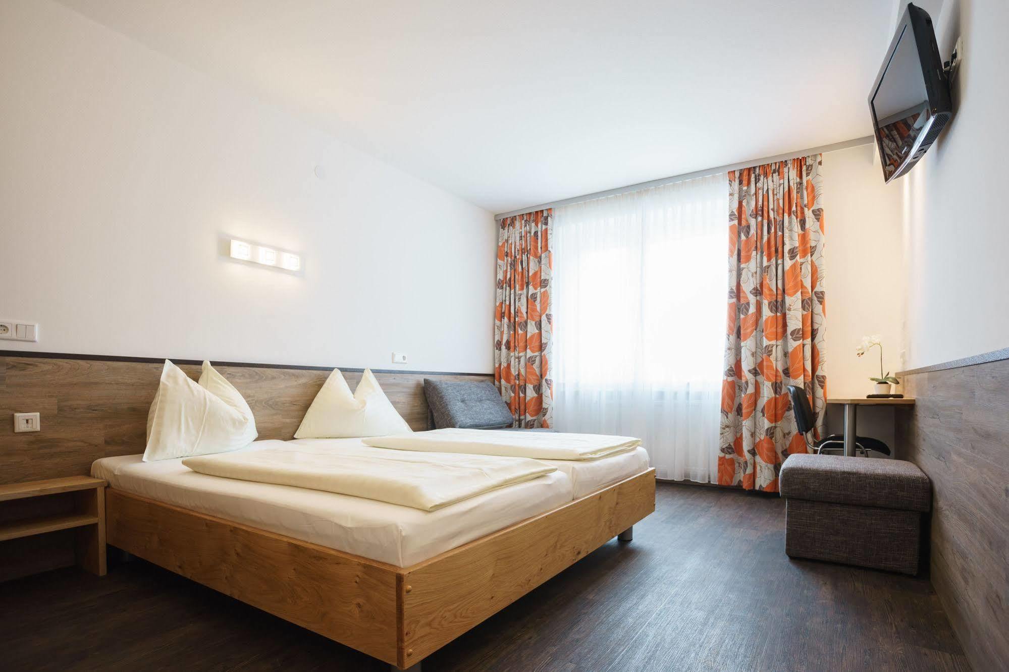זלצבורג Hotel Drei Kreuz מראה חיצוני תמונה